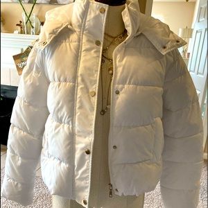 Brand new puffer jacket with removable hood
